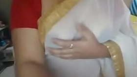 desi aunty pressing nipple herself