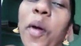 Indian mom's sensual performance in mature show