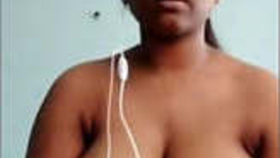 Indian beauty connects for a steamy video chat