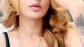 Indian beauty Ankita Dave's tantalizing lap dance
