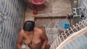 Secretly recorded video of Indian sister bathing