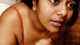 Desi GF Sandhya ki mota lund chusne ki video