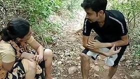 Indian girl XXX sex in the open air with a guy