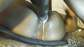 Sexy Bhabhi ki gaand chudai karke virya gira diya