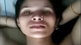 Bihari teenager Punam apni chudi hui chut dihati hui