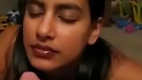 Horny desi girl giving a blowjob porn video