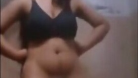 Desi amateur girl come and show her big boobs in bathroom