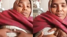 Desi aunt sexy big boobs