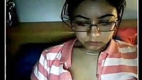 Pakistani girl gassed on a webcam