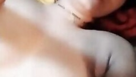 Sexy Bhabhi Takes Selfies