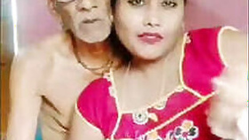 Desi Bhabhi Tiktok Having Fun With Oldman