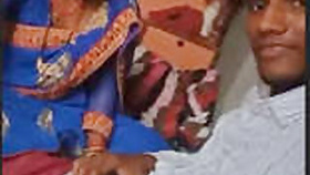 Desi bhabhi gives blowjob and change 1