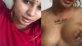 Hot Desi Indian girl shows her tits
